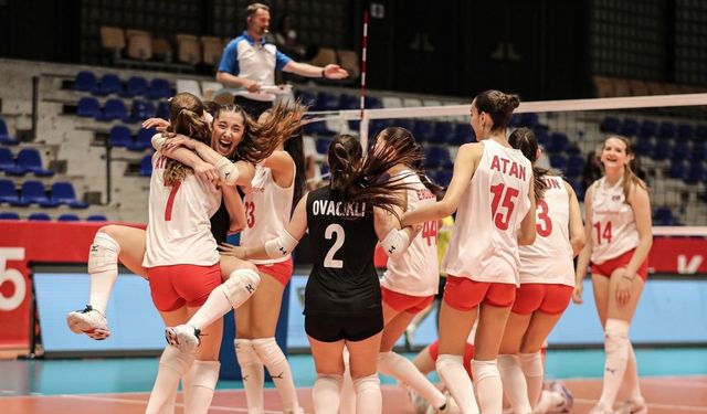 Muhteşem Geri Dönüş! U16 Kız Voleybol Takımı Avrupa Finalinde