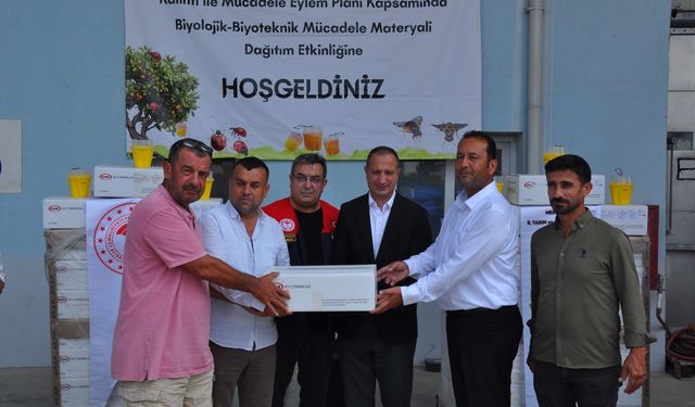Tarsus'ta Akdeniz Meyve Sineğiyle Mücadelede Dev Hamle