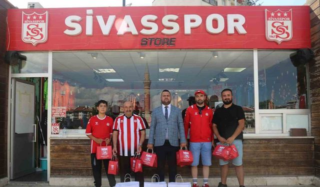 Alper Çaça'dan Sivasspor’a Lisanslı Ürün Sürprizi