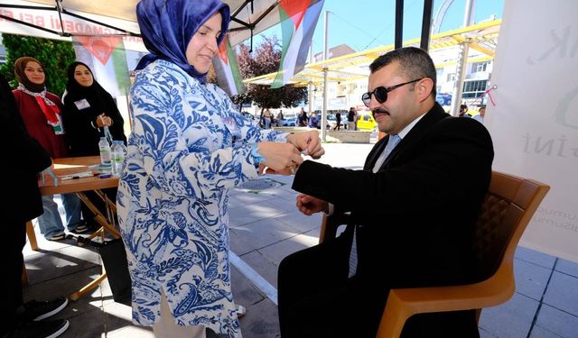 Akdağmadeni'nde Filistin İçin Dayanışma Çadırı Kuruldu