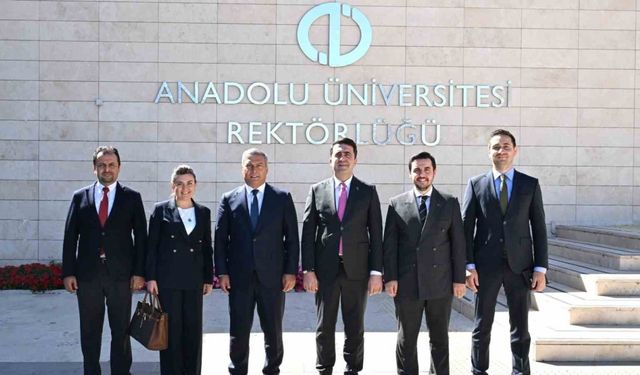 Anadolu Üniversitesi ile YTB Arasında Yeni Proje Görüşmeleri