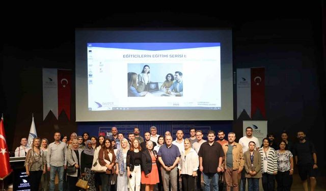 Düzce Üniversitesi'nde Yapay Zeka Destekli Konferans