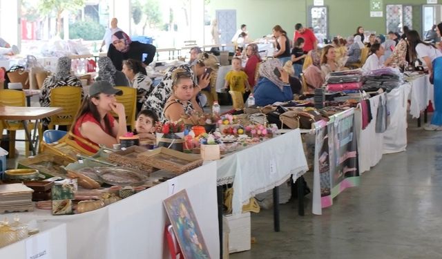 Gaziantep'te Üreten Kadınlar Çarşısı Bu Hafta Rengarenk