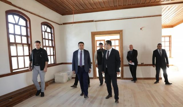 Kütahya Valisi Tarihi Konakların Restorasyonunu İnceledi
