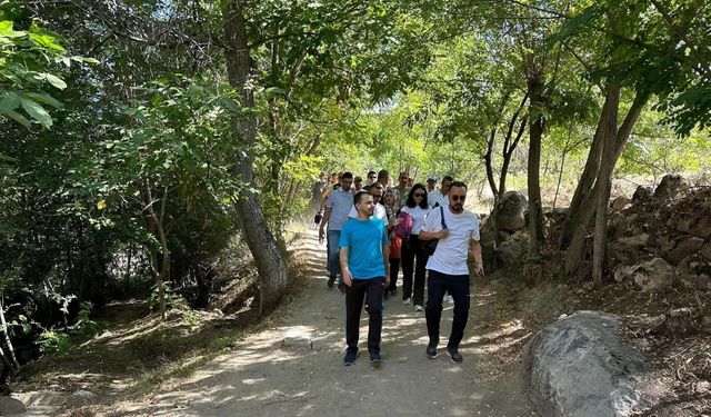 Niğde’de Halk Sağlığı Haftasında Doğa Yürüyüşü