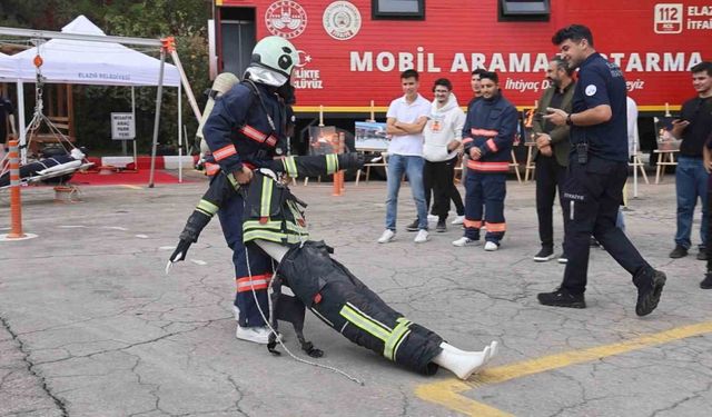 Öğrenciler İtfaiye Parkurunda Ter Döktü