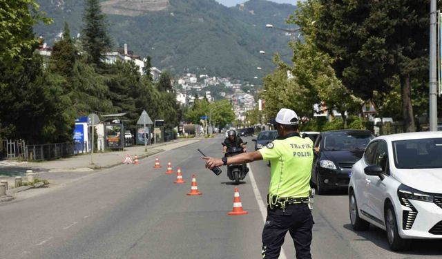 Ordu'da Trafik Denetimlerinde 15.600 Araç Kontrol Edildi
