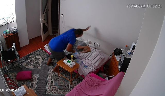 Şizofren Oğlu 2 Saat Darp Etti; Huzurevinde Öldü