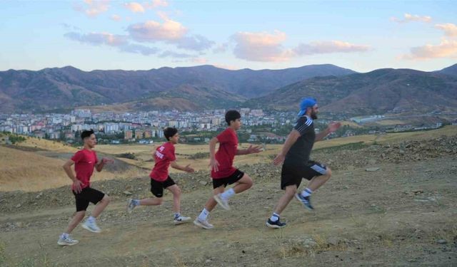 Türkiye ve Avrupa Şampiyonası için Dağda Çalışıyorlar