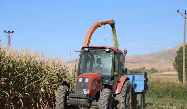 Van Büyükşehir Belediyesi'nden Çiftçiye Kapsamlı Makine Desteği