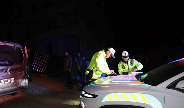 Alkollü ve Ehliyetsiz Sürücü Çıkmaz Sokakta Yakalandı!