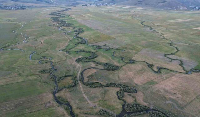 Ardahan’da Menderesler havadan görüntülendi