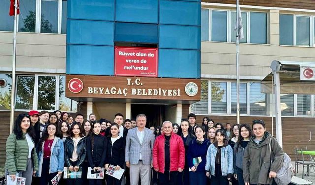 Başkan Pütün üniversite öğrencilerini ağırladı