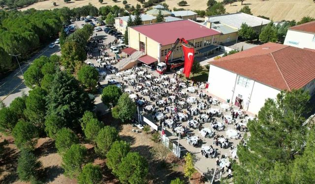 Bin Öğrenciyle Akademik Yıla Coşkulu Başlangıç