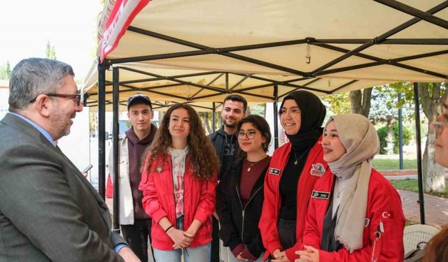 BŞEÜ'de Rektörü Kaplancıklı,Öğrenci Stantlarını Ziyaret Etti