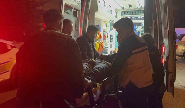 Elektrikli Bisiklet Sürücüsü Kamyonetin Altına Girdi