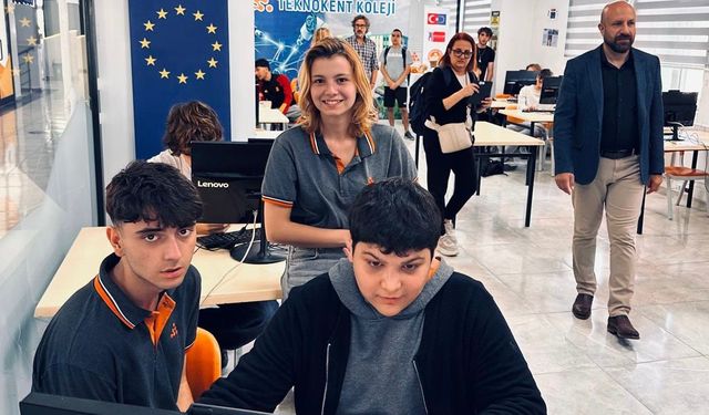 Erasmus+'ta Türkiye'nin En İyi 6 Okulundan Biri Oldular!