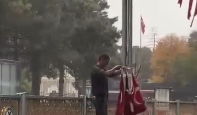 Erzincan'da Bayrakları Toplayan Vatandaşa Tam Not