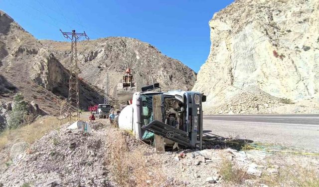 Erzurum-Artvin Karayolunda Beton Mikseri Kazası