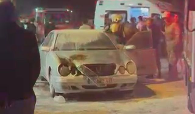 Eşiyle Tartışan Adam Otomobilini Ateşe Verdi, Ağır Yaralı!