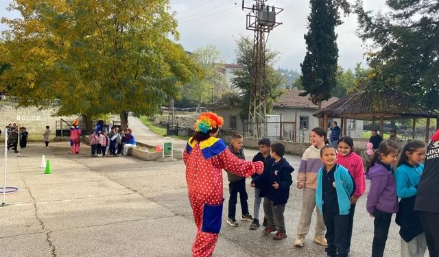 Gençlik Merkezi, ‘Merkezim Köyümde’ Projesiyle Köy Okulunda