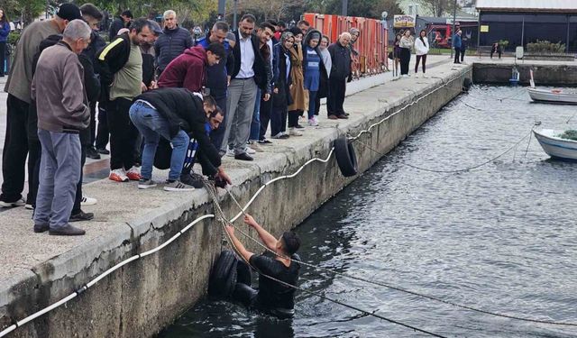 Kış Günü Köprüden Denize Atlayan Genç Korkuttu