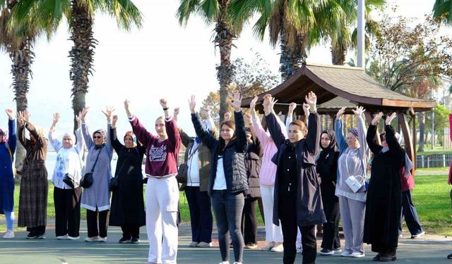 Kocaeli Anneleri Sahilde Enerji Depoladı