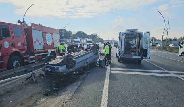 Kontrolden çıkan otomobil takla attı