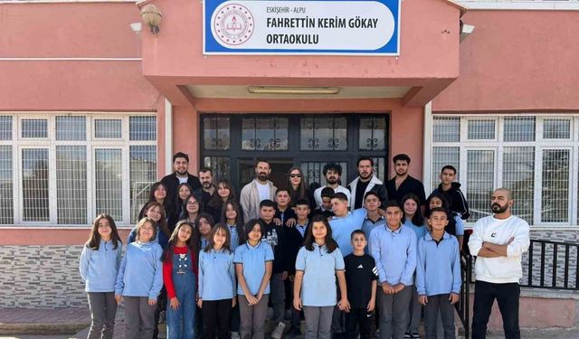 Köy Okullarında "Kucak Dolusu Hayaller" Projesi