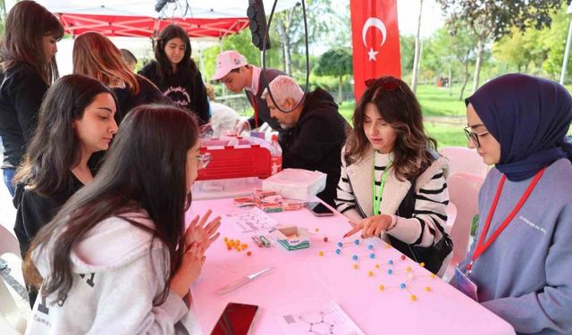 MANİFEST Atatürk Kent Parkı'nda Gençleri Ağırlıyor