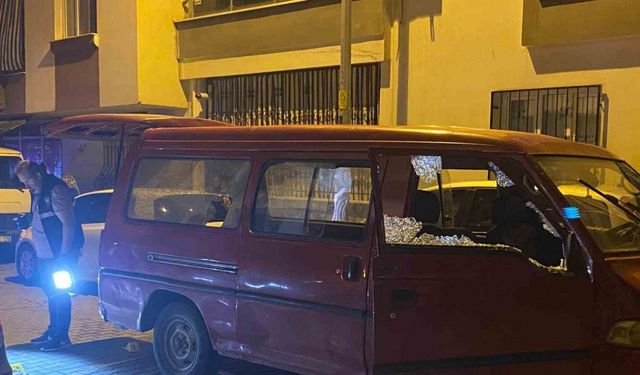 Manisa’da araca silahlı saldırı: 3 yaralı