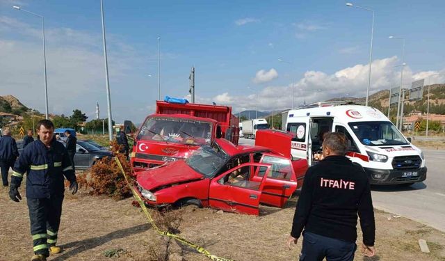 Osmancık'ta Kanlı Kaza: Otomobil ve Kamyonet Can Aldı