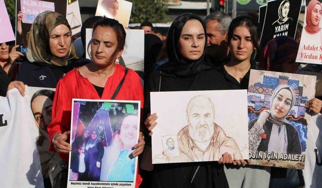 Rojin Kabaiş mezarı başında anıldı