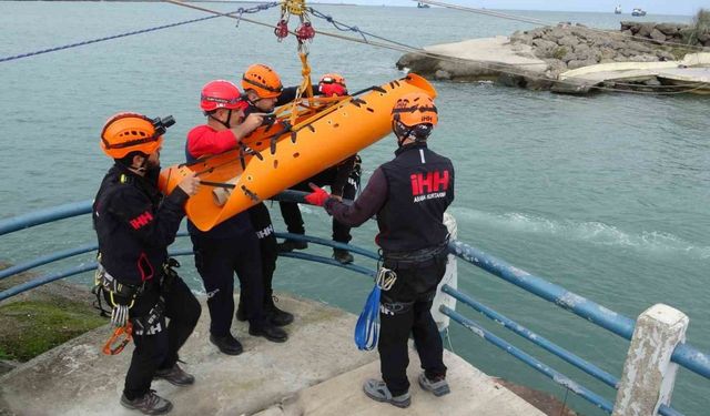 Samsun'da Gerçeği Aratmayan Deprem Tatbikatı: