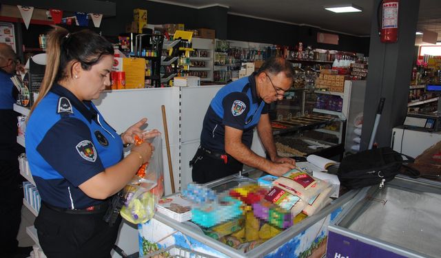 Şanlıurfa'da Akıl Almaz Manzara: Bozulmuş Bebek Mamaları!