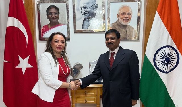 Türkiye ve Hindistan Geleneksel Tıpta El Ele