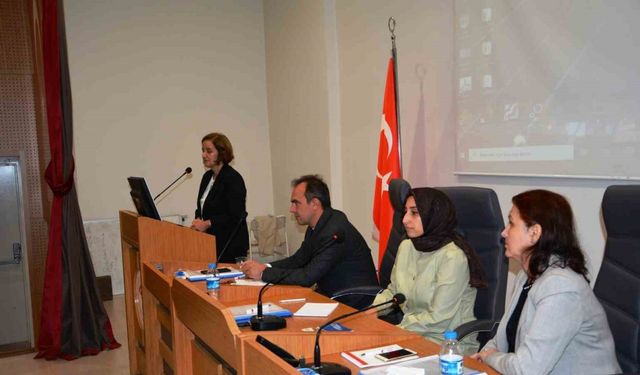 Veteriner Hekimlere Kapsamlı Hizmet İçi Eğitim