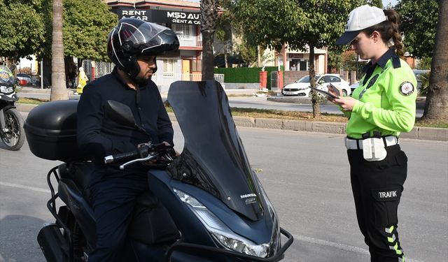Adana'da Motosiklet Denetimi: 106 Sürücüye Ceza