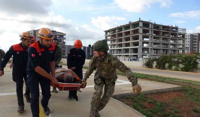 Antalya'da Zirvede Başlayan Dehşet: Dağcı Hayatını kaybetti