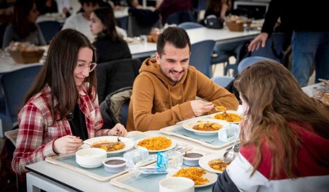 AÜ Rektörü Adıgüzel'den Kararlı Mesaj!
