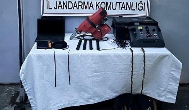 Tarihi Eser Kaçakçılarına Şafak Baskını: 5 Kişi Suçüstü Yakalandı