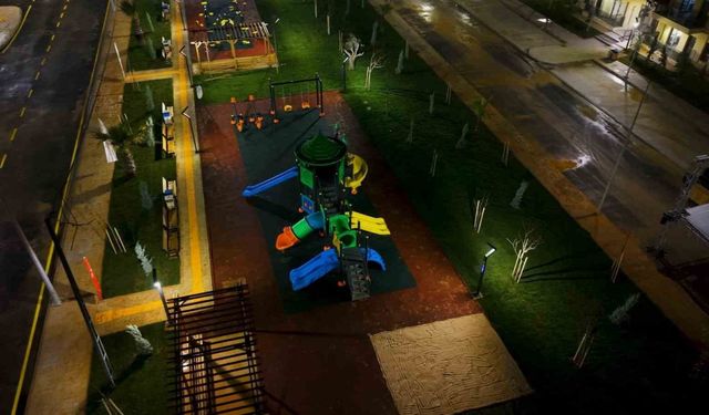 Bakan Kurum: "Küllerinden doğan Hatay’ımız yine ışıl ışıl"