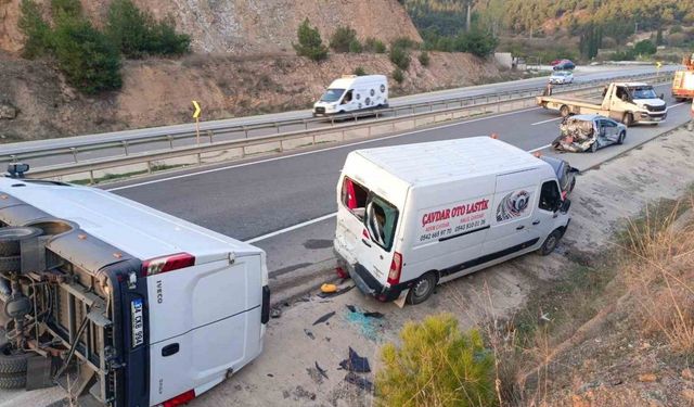 Zincirleme kazada 3 kişi yaralandı