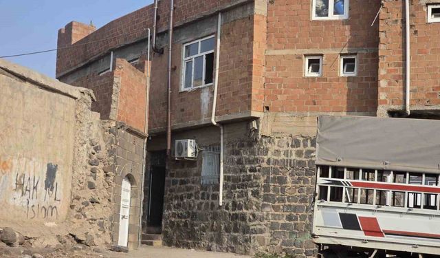 Evde Çıkan Silahlı Çatışmada 1 Kişi Hayatını Kaybetti!