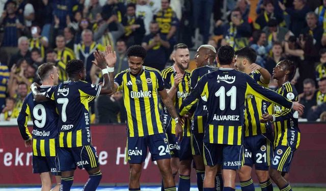 Fenerbahçe’de hedef; derbi galibiyeti ile liderliği almak