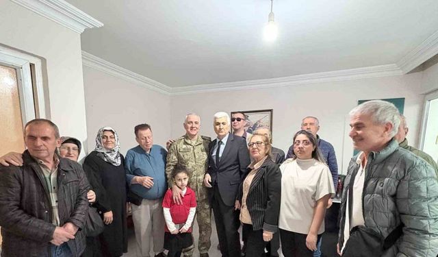 Garnizon Komutanı'ndan Görme Engelli Bireylere Ziyaret