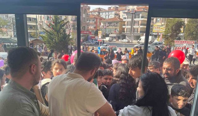 Keçiören'de İzdiham: 1 Liraya Döner ve Ayran