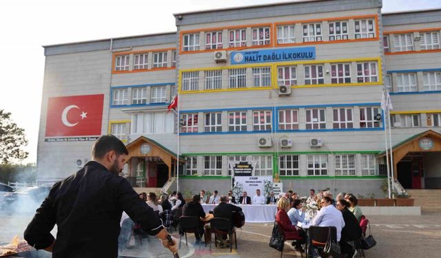 Kozan'da Adana Usulü Öğretmenler Günü Kutlaması