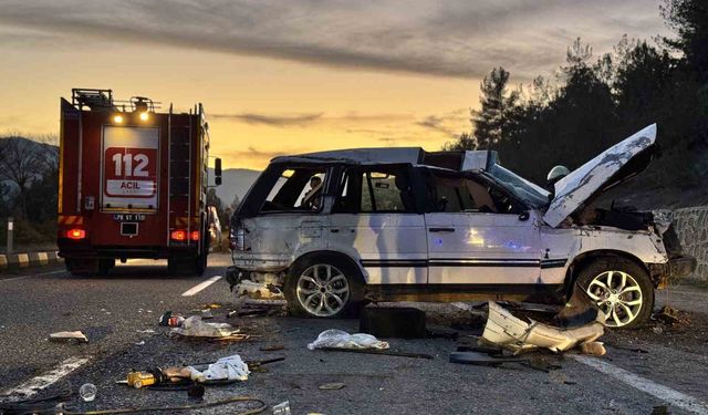 Mantar'dan Dönen Aile Kaza Yaptı: 1’i Çocuk 2 Ölü, 7 Yaralı