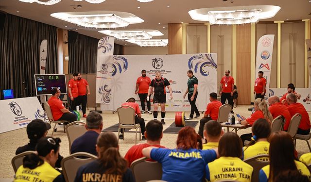 Milli Halterciler Şampiyonayı 14 Madalya ile Kapattı!